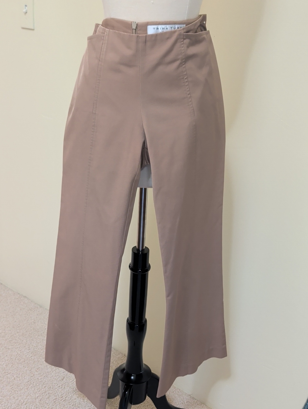 Trina Turk Taupe Wide-Leg Tailored Crop Trouser